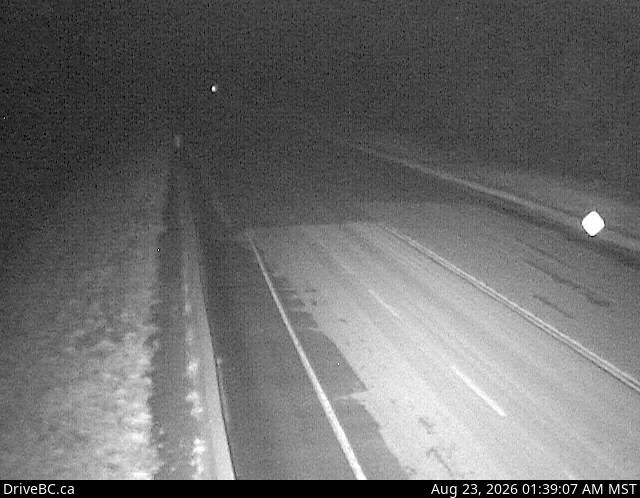 Northern Rockies Regional Municipality › East: Hwy 97 - Hwy 77 junction, on Hwy 97 about 28 km north of Fort Nelson, looking east