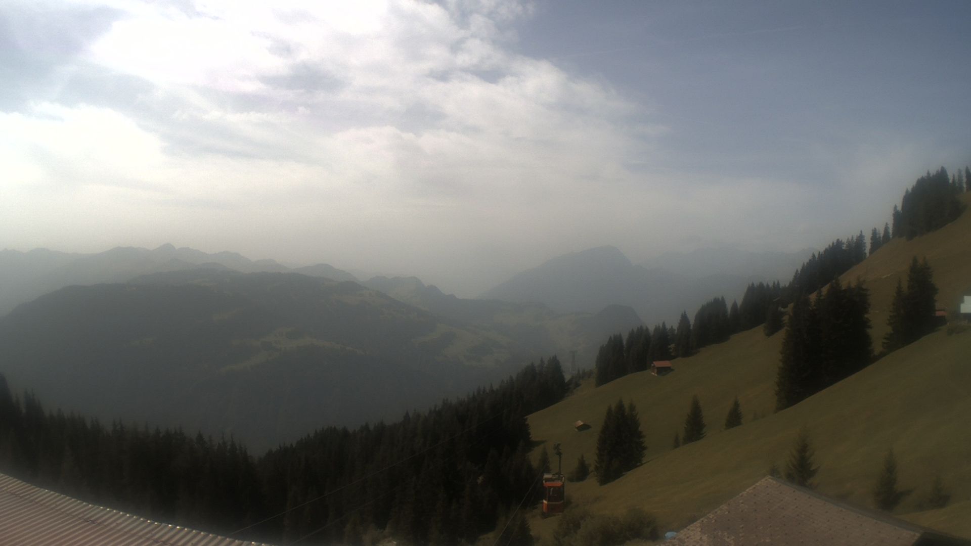 Grusch › South-West: Fanas Seilbahn, Bergstation - Bergrestaurant Sassauna