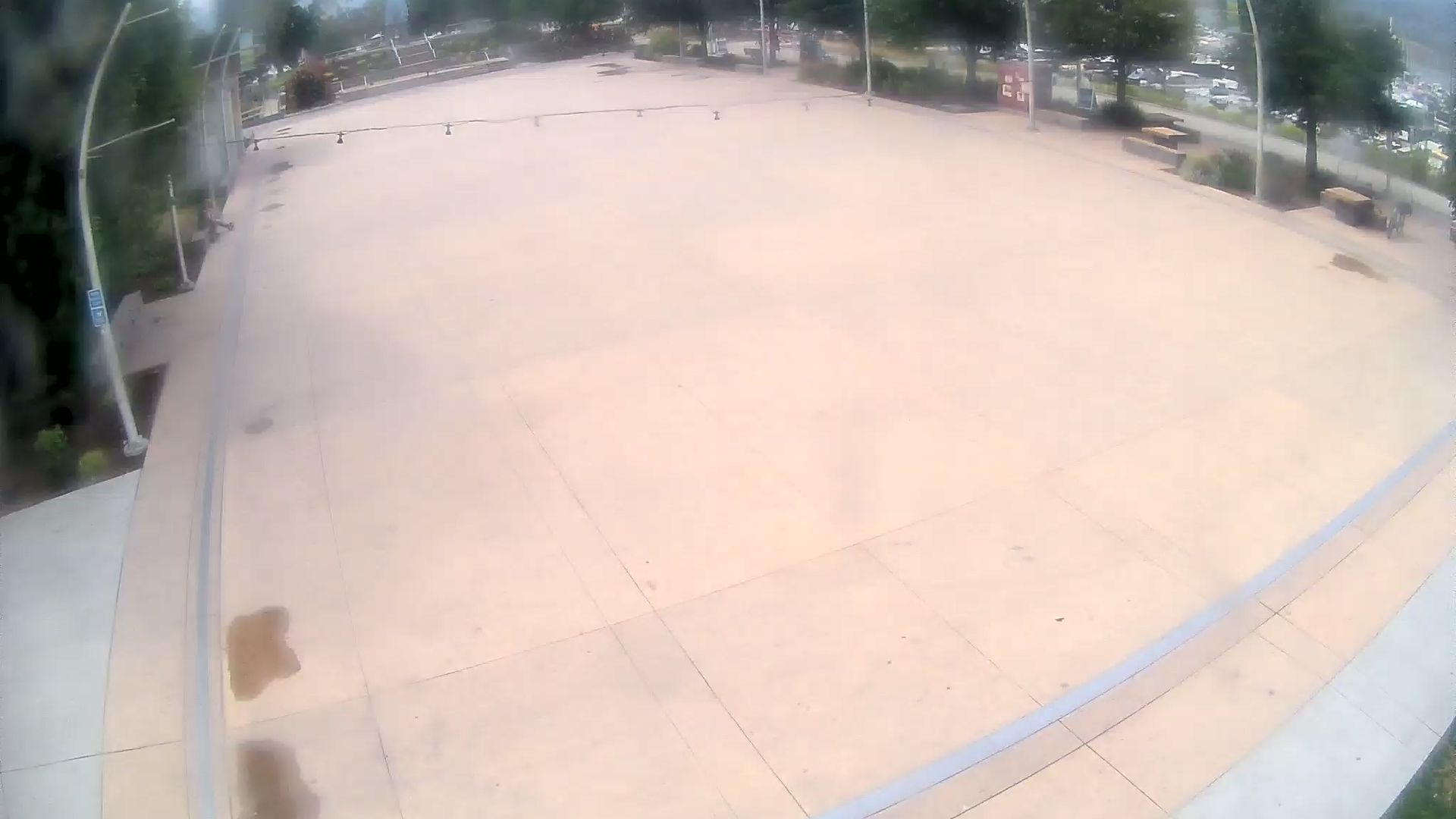 Kelowna › South-West: Stuart Park Outdoor Ice Rink - BC - View of the ice surface and marina