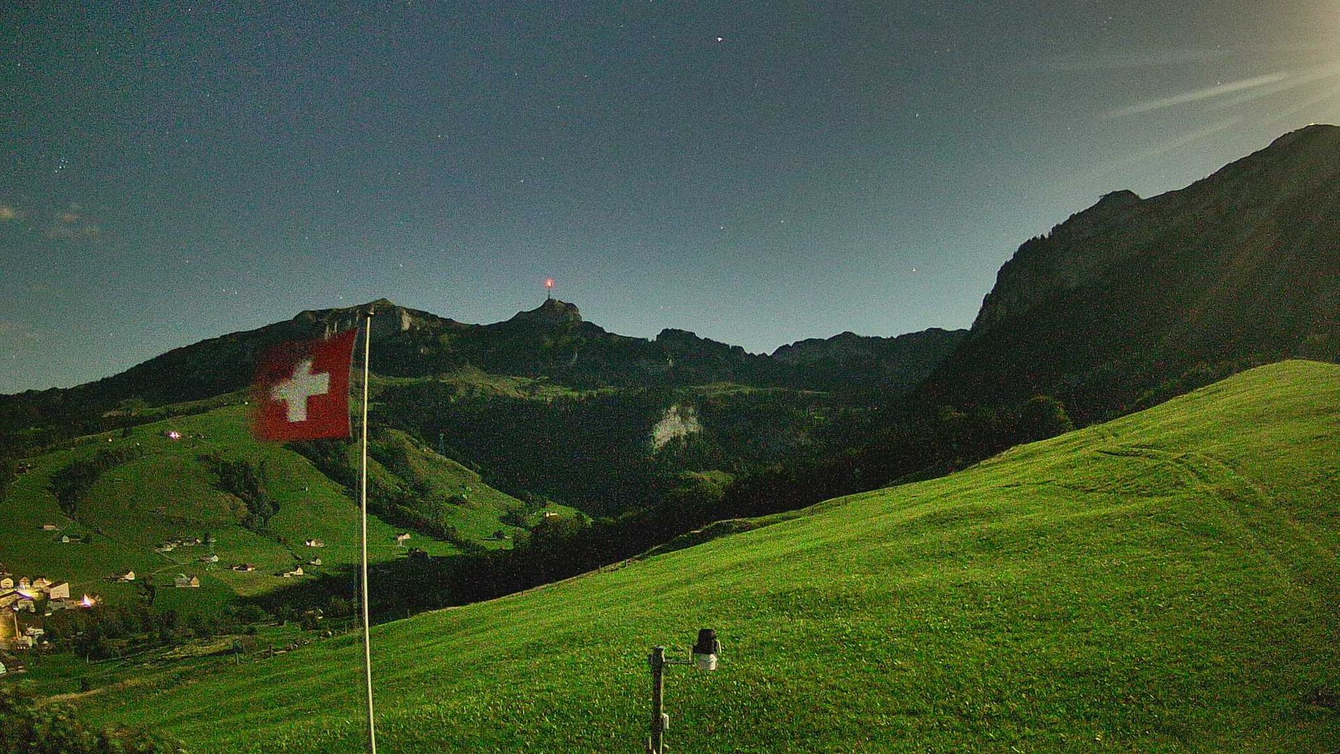 Schwende › South-East: Leugangen - Leugangen - Brülisau - Hoher Kasten Drehrestaurant Und Seilbahn - Alp Sigel