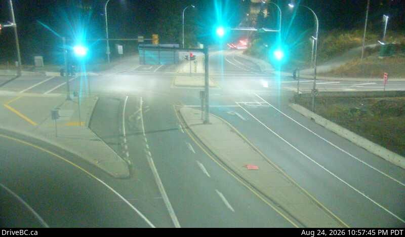 Saanich › South: Hwy 1, at Admirals Rd - McKenzie Ave, looking south