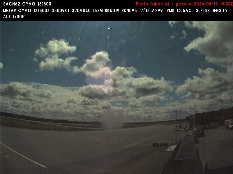 Val-d'Or › South-East: Airport - South-East (Apron & Runway)
