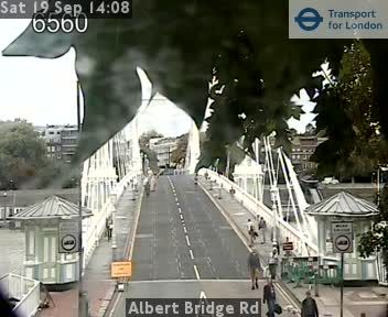 London: Albert Bridge Rd