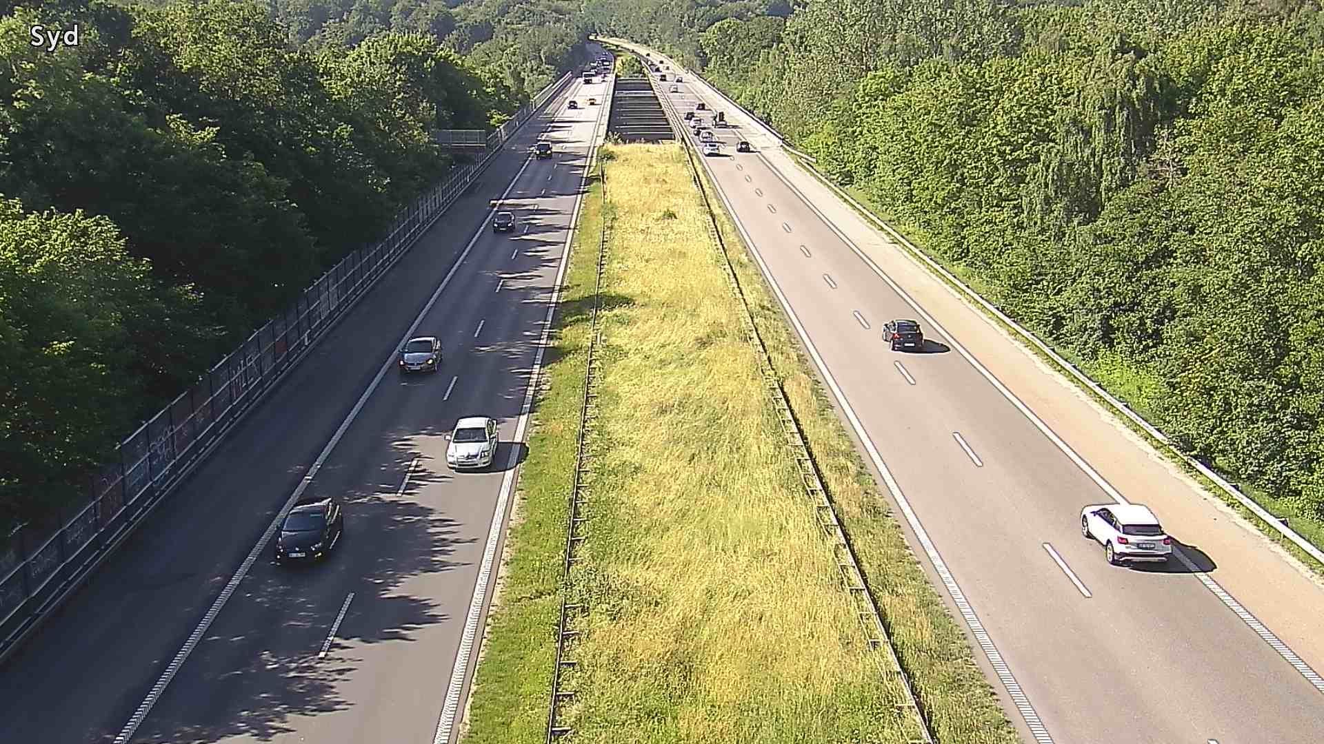 Kirke Vaerlose › South: Rute 16 Hillerødmotorvejen ved Fiskebækbroens nordlige ende