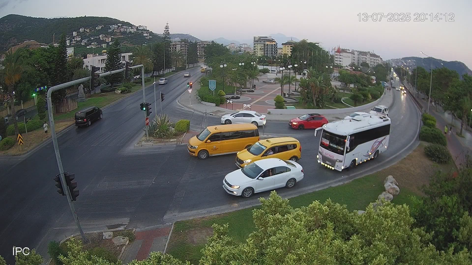 Alanyazi › South-East: Alanya - Antalijská provincie - Deniz Feneri (Belediye Arkası-Geniş Açılı)