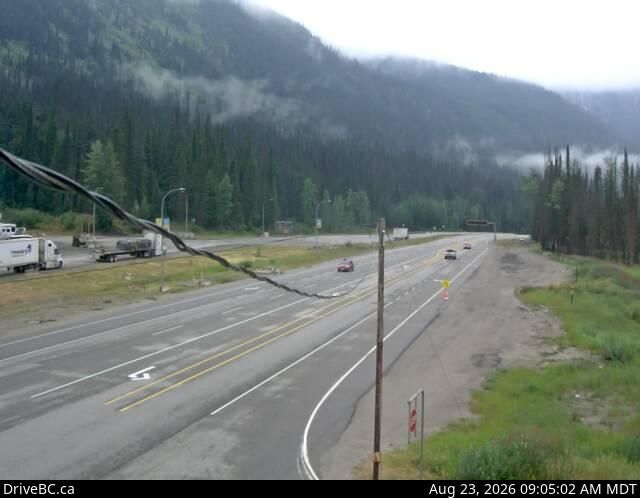 Jumbo Glacier Mountain Resort Municipality › East: Hwy 1, near Parks Headquarters at Glacier National Park, 72 km east of Revelstoke, looking east