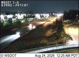 Lakewood: I-5 at MP 129.6: S 72nd/74th St