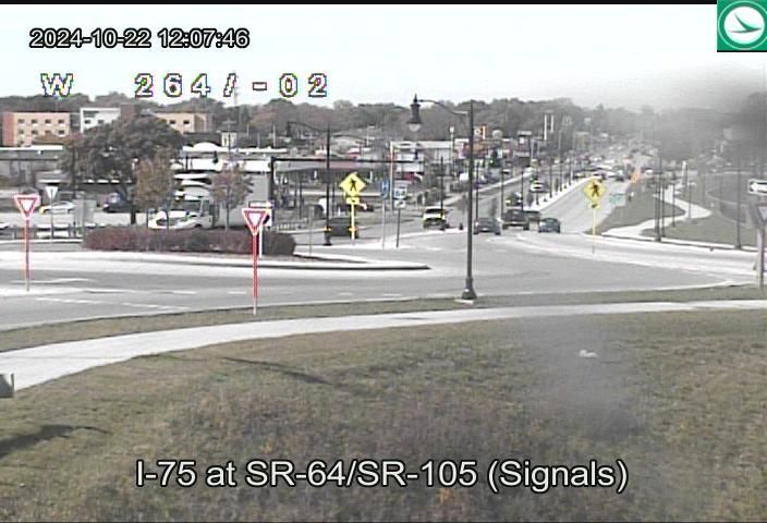 Shamrock Village: I-75 at SR-64/SR-105 (signals) lower camera