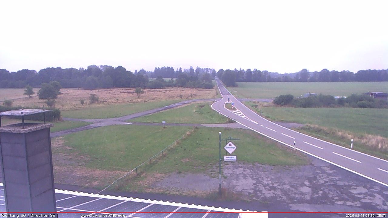 Ailertchen › South-East: Flugplatz Ailertchen