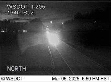 Battle Ground › North: I-205 at MP 36.8: 134th St Camera