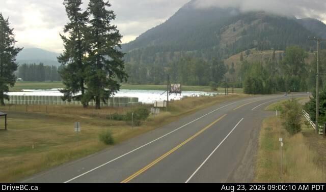 Little Fort › North: Hwy 5, in - at Hwy 5/Hwy 24 junction, looking north