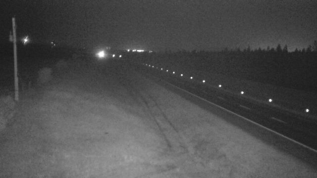 Morningside: Hwy 2: North of - Overpass near Ponoka