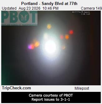 Maywood Park: Portland - Sandy Blvd at 77th