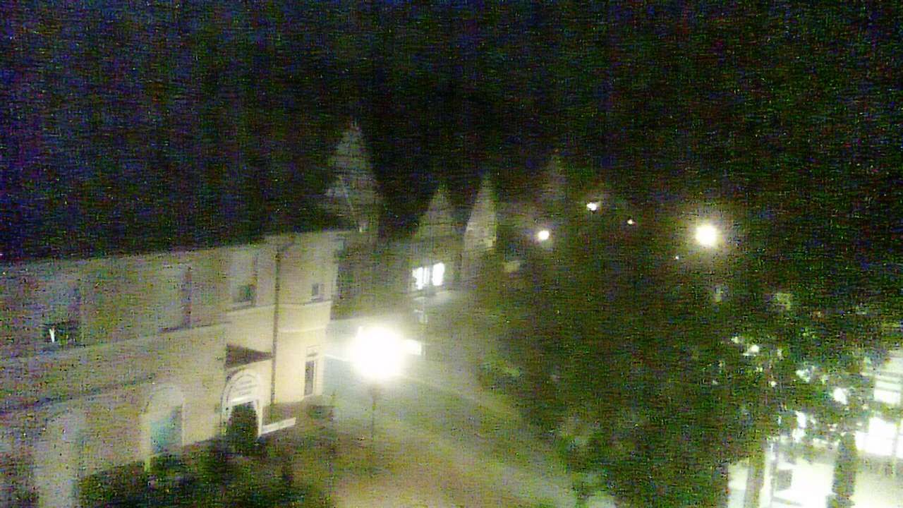 Altenhagen I › South-West: Marktplatz