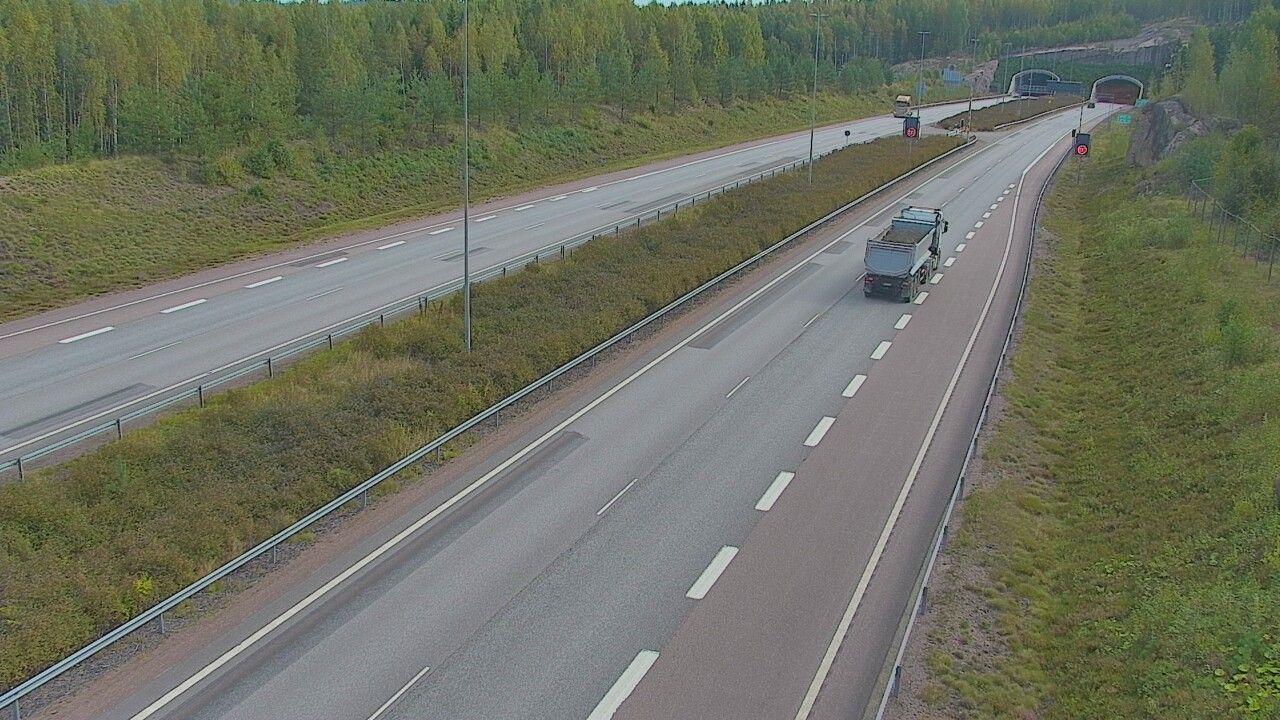Loviisa: Tie 7 Markkinamäki, puomi, länsi - Tie 7 Kotkaan
