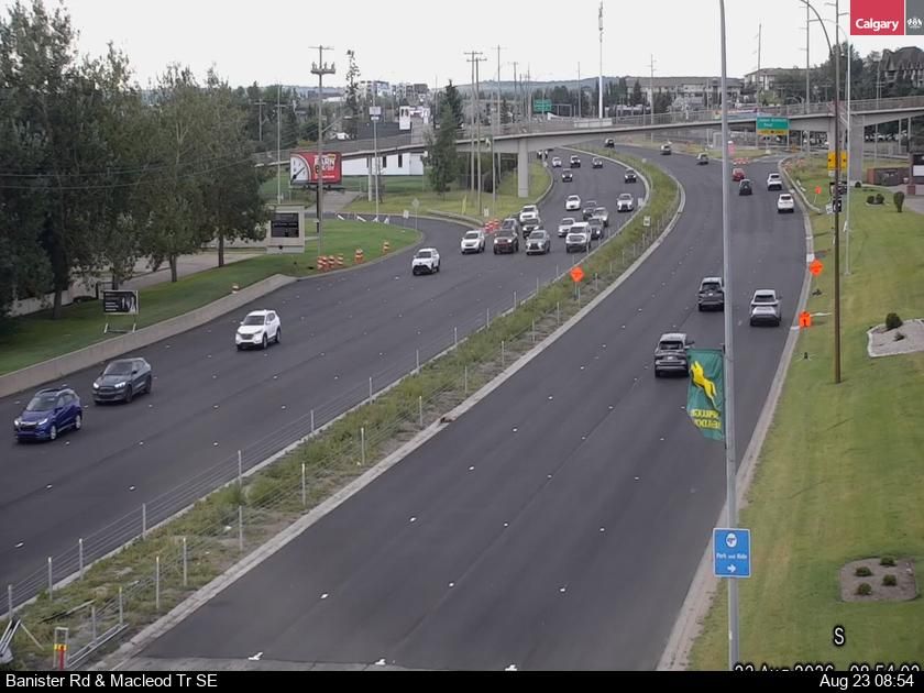Shawnee Slopes: Bannister Road - Macleod Trail S