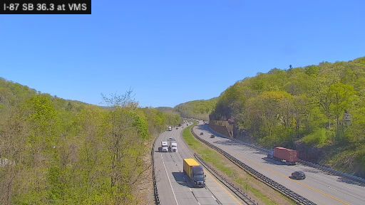Tuxedo Park › South: I-87 Between Interchange 15A (Sloatsburg/Suffern) and 16 (Harriman