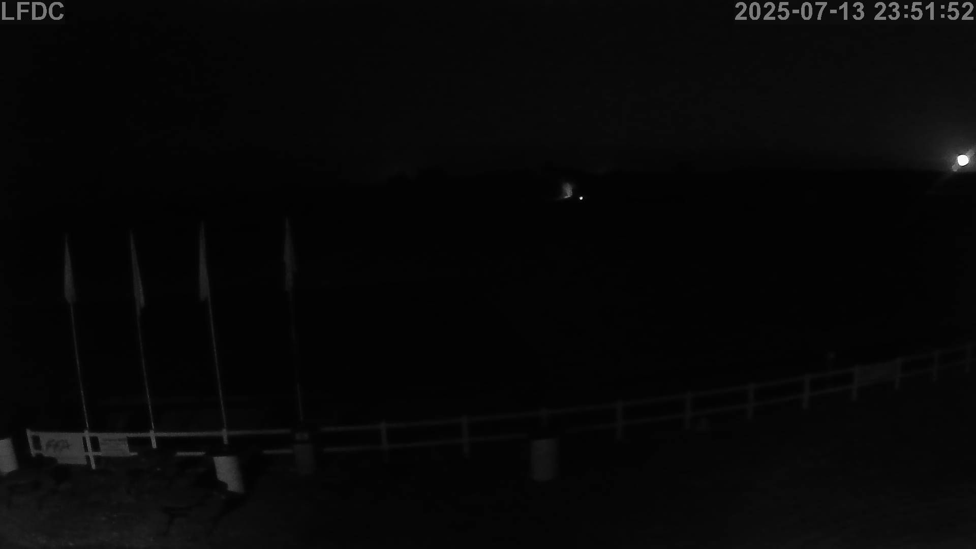 Val-de-Livenne: Montendre - Marcillac Airport