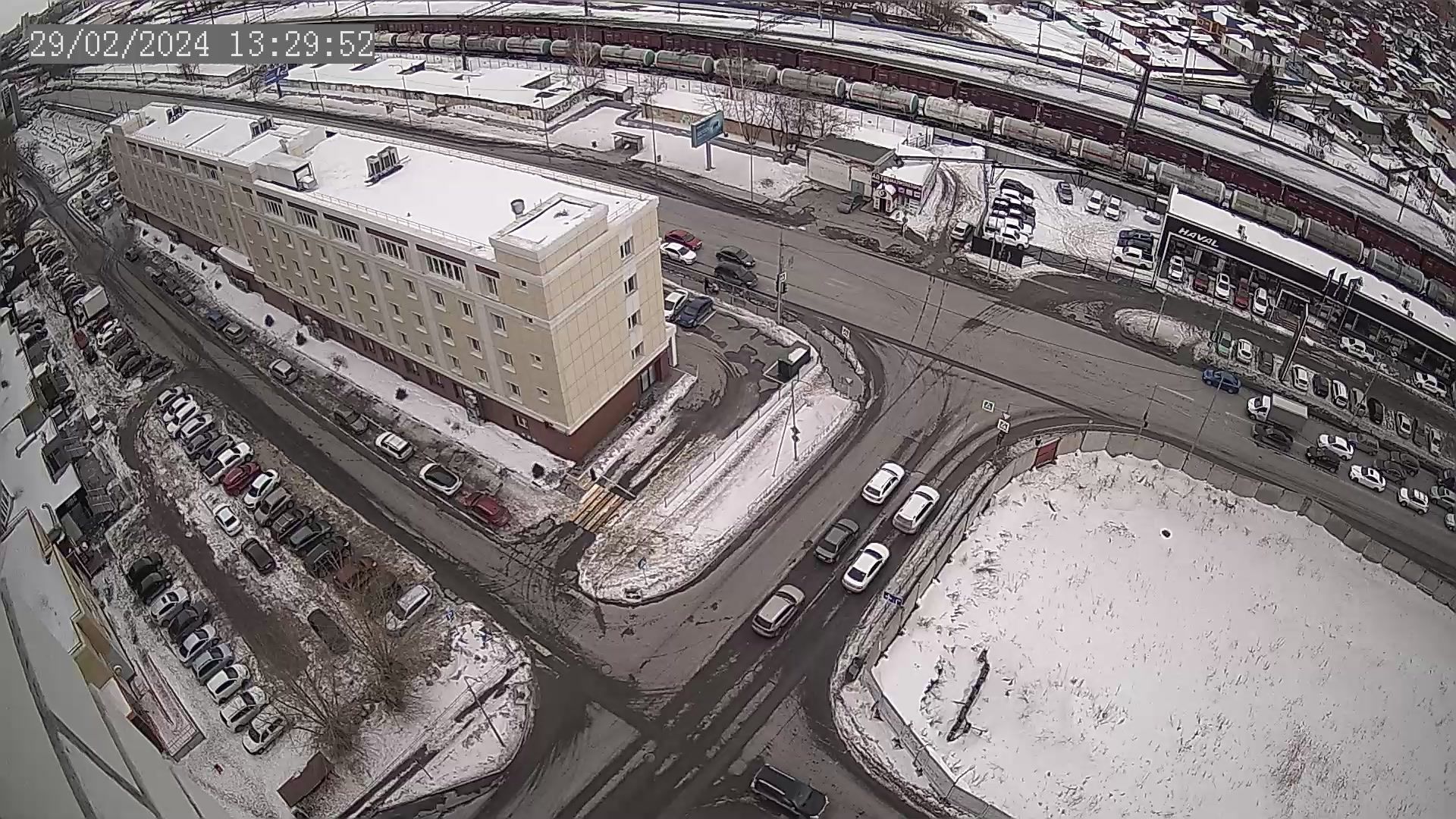Tyumen: М.Горького - 50 лет ВЛКСМ