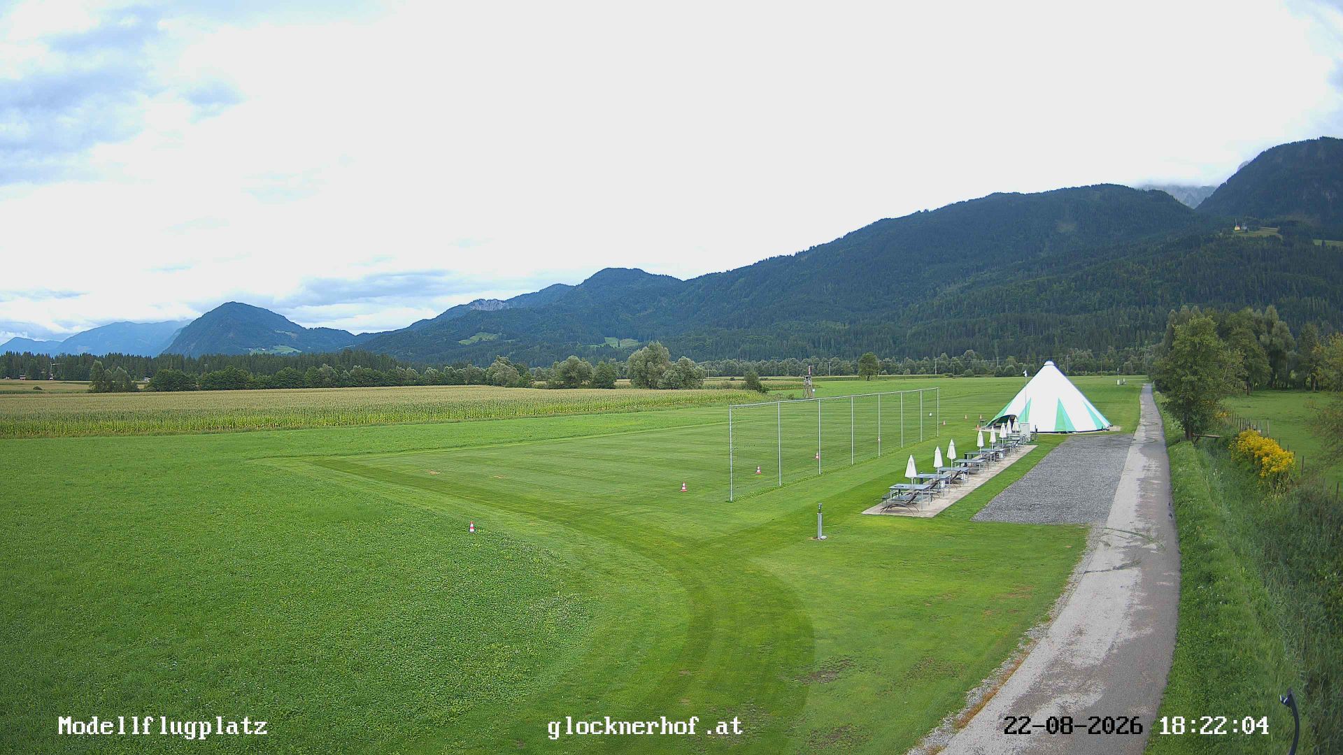 Berg im Drautal › South-East: Modellflugplatz Glocknerhof