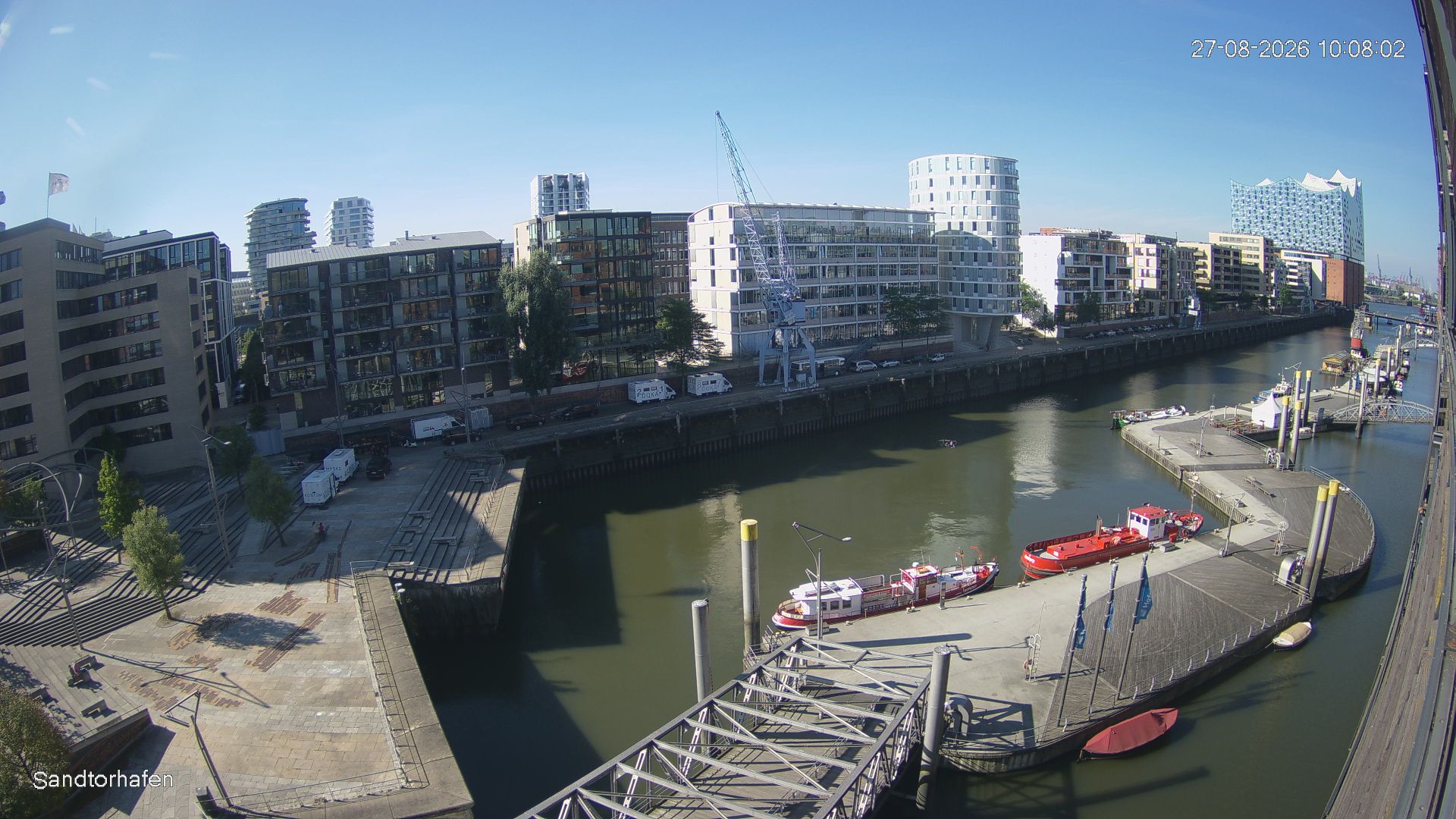 Hamburg: Traditionsschiffe im Sandtorhafen, Magellan-Terrassen