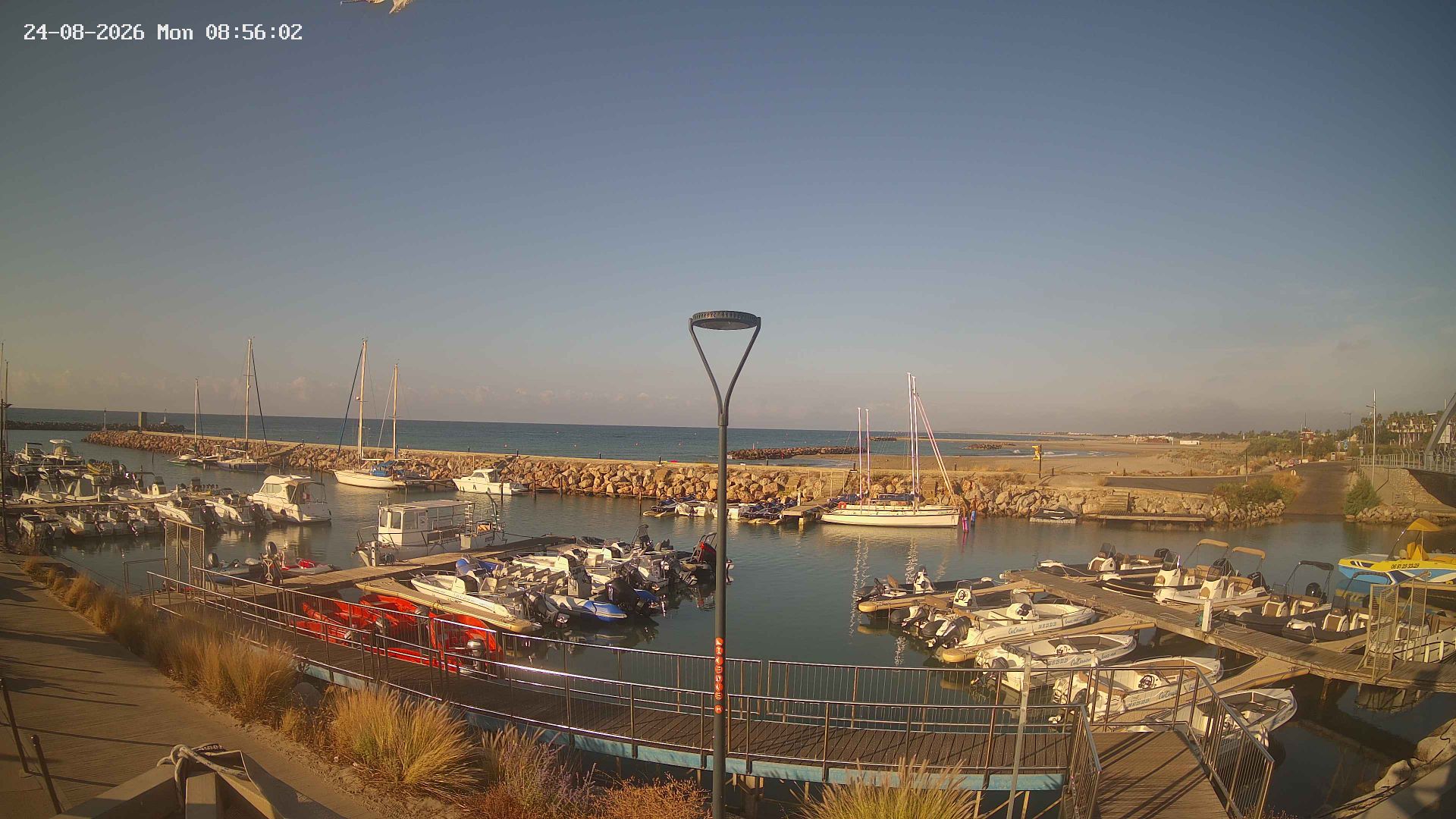 Sete › South-West: Plage sète - Port de Sète