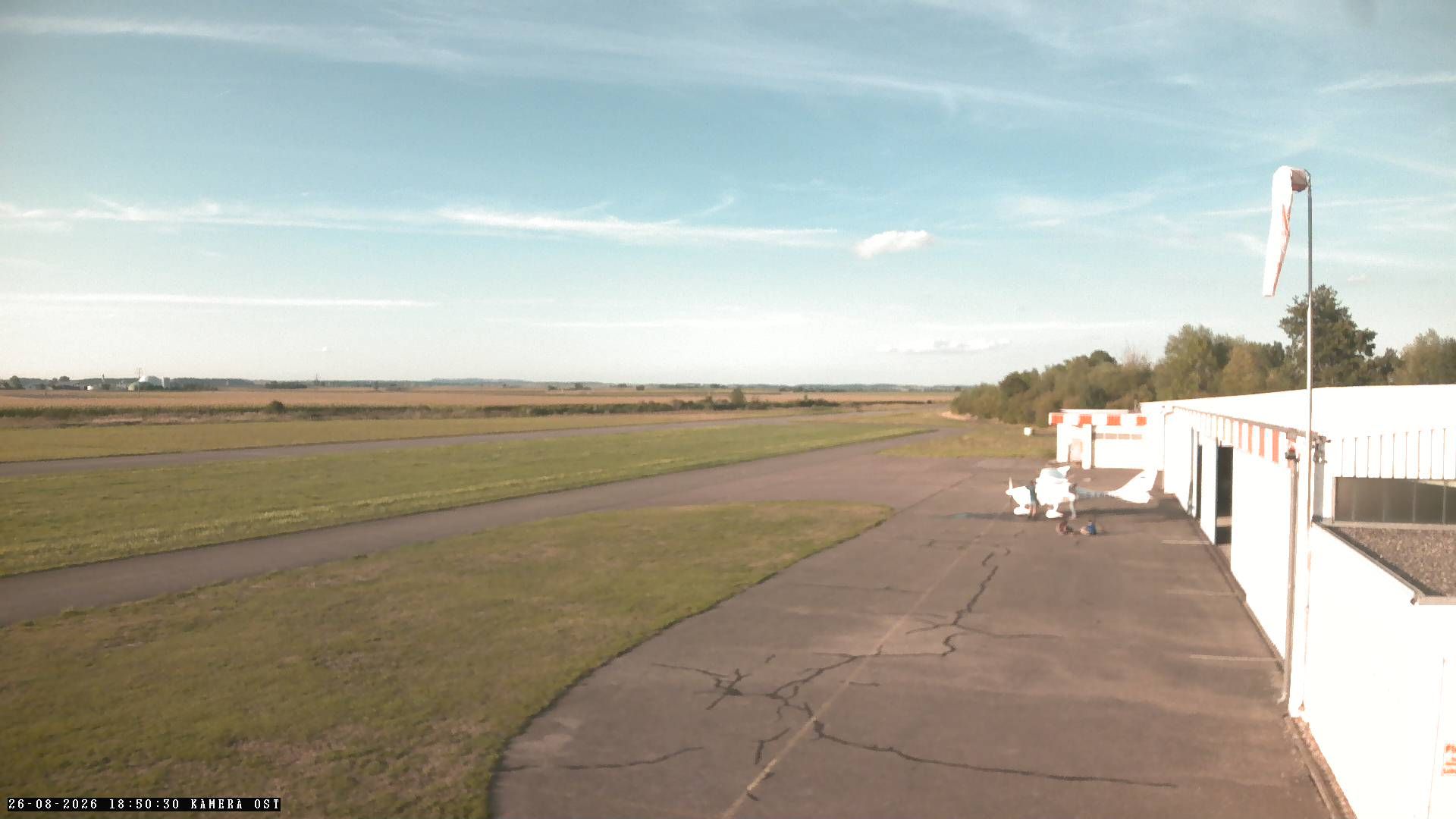 Ehringen › North: Rieser Flugpsor: RWY 22